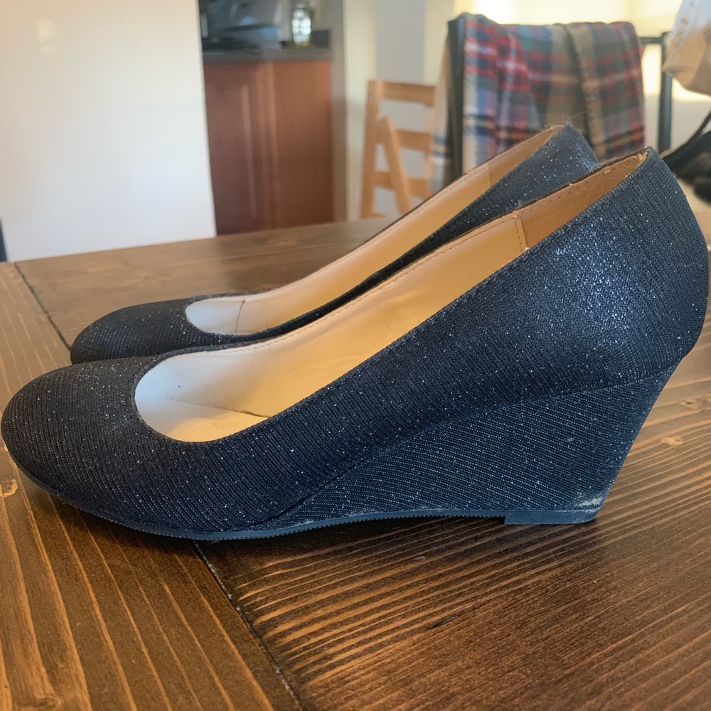 Black sparkly heels
